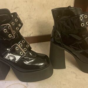 Dolls Kill Black platform boots ( 11M)